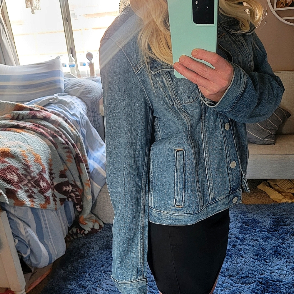 Banana Republic Blue Jean Jacket - Picture 9 of 10